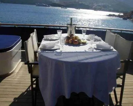 Botel M/y Connda Vennessa 1975
