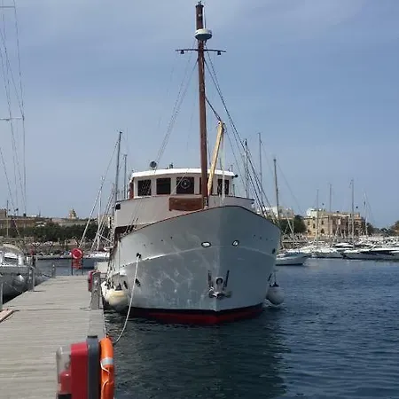 M/y Connda Vennessa 1975 *